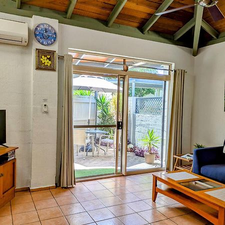 Beachside Cottage - A Private Peaceful Hidden Gem 50M To Beach Nelly Bay Exterior photo